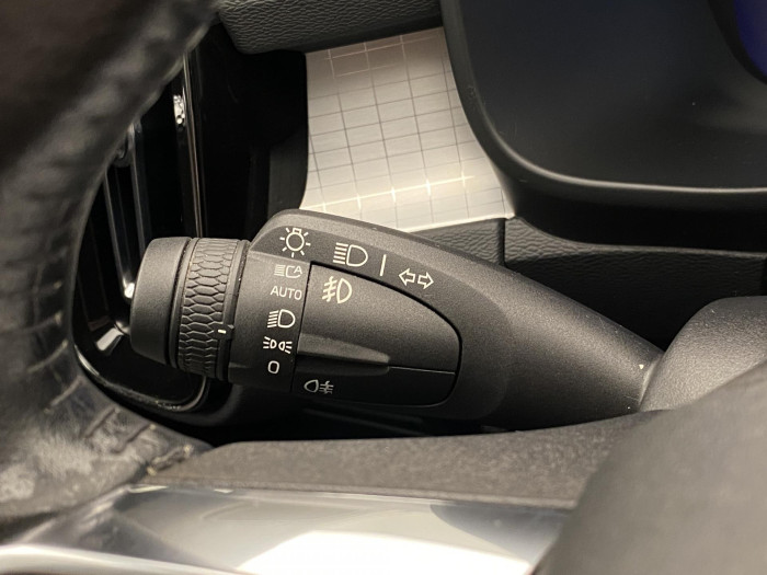 Volvo XC40 T3 MOMENTUM AUT CZ 1.5 Momentum