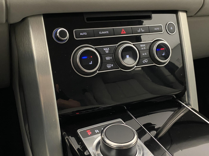 Land Rover Range Rover 5.0 S/C V8 VOGUE REZERVACE 5.0 V8