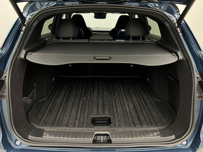 Lynk & Co 01 PHEV DCT AUT 1.maj.