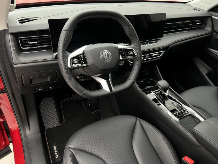 MG HS 1.5 TGI EXCLUSIVE AUT CZ 1.maj 1.5 Exclusive