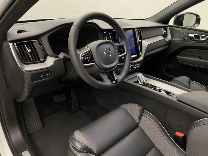 Volvo XC60 T6 AWD PLUS RECHARGE AUT 1.maj