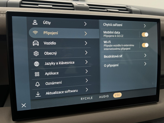 Land Rover Defender D250 SE AWD AUT CZ 3.0 d SE