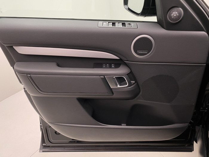 Land Rover Discovery D300 SE AWD AUT CZ 3.0 d SE