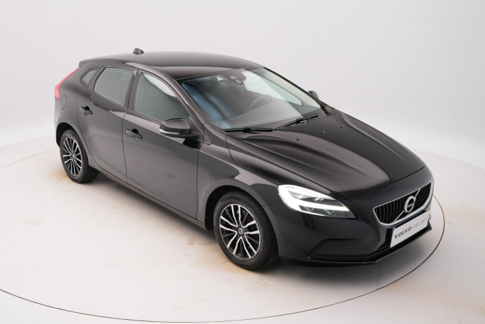 Volvo V40 T2 MOMENTUM AUT 1.maj CZ 1.5 Momentum