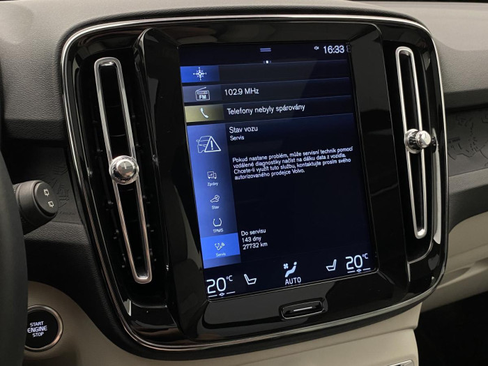 Volvo XC40 D3 MOMENTUM AUT REZERVACE 2.0 d Momentum