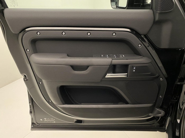 Land Rover Defender 110 D200 S AWD AUT 3.0 d