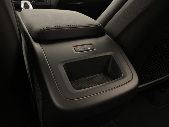 Volvo XC60 B5 AWD AUT PLUS BLACK EDITION