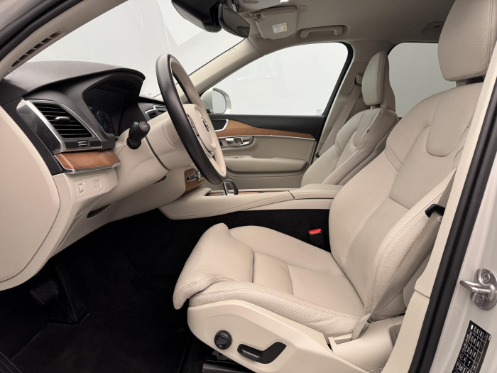 Volvo XC90 B5 AWD MOMENTUM PRO CZ 2.0 Momentum