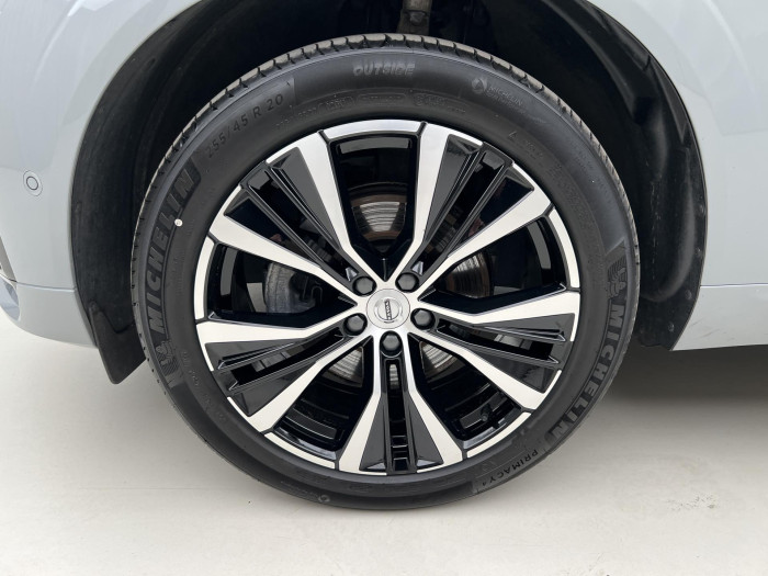 Volvo XC60 B5 AWD PLUS DARK AUT 1.maj.