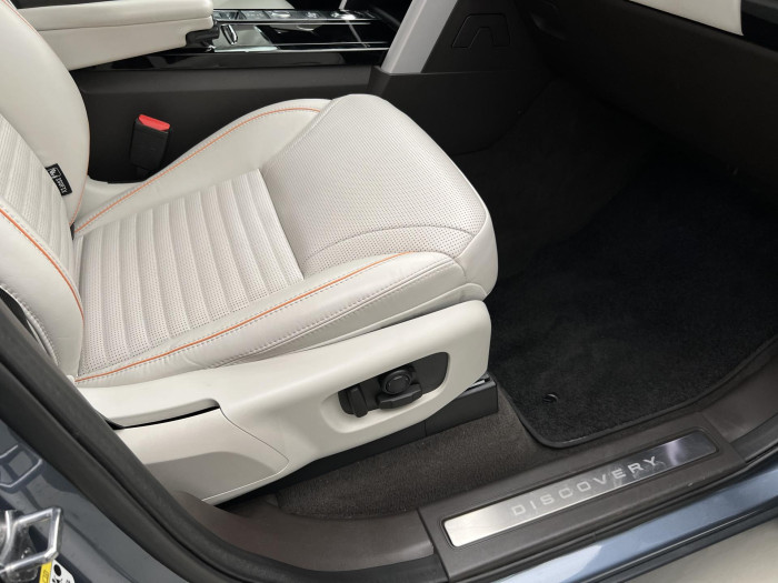 Land Rover Discovery 3.0 TDV6 HSE AWD Aut CZ