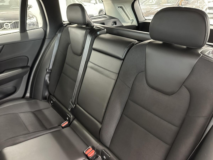 Volvo V60 D3 MOMENTUM REZERVACE 2.0 d Momentum