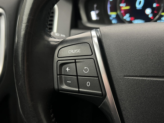 Volvo XC60 D5 AWD SUMMUM AUT CZ 2.4 d Summum