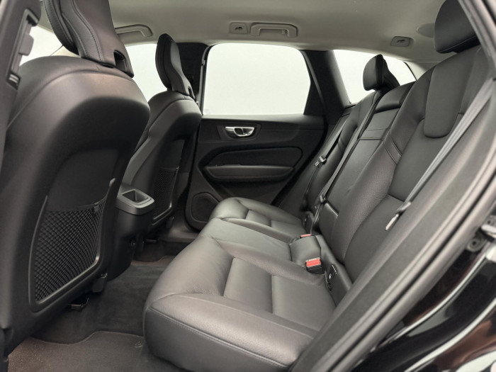 Volvo XC60 B5 AWD INSCRIPTION AUT