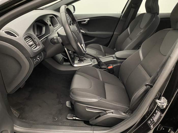 Volvo V40 D2 MOMENTUM AUT 2.0 d Momentum