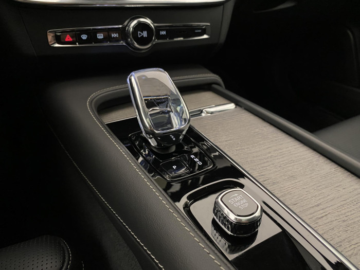 Volvo S90 B5 AWD ULTIMATE BRIGHT 1.maj