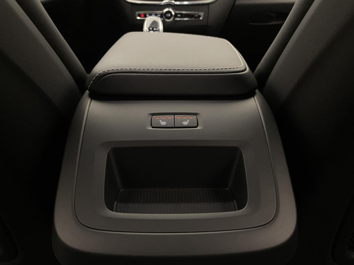 Volvo XC60 B4 AWD AUT DARK PLUS 2.0 Plus
