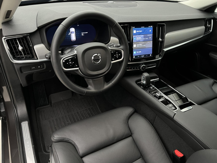 Volvo V90 T6 AWD RECHARGE PLUS DARK AUT