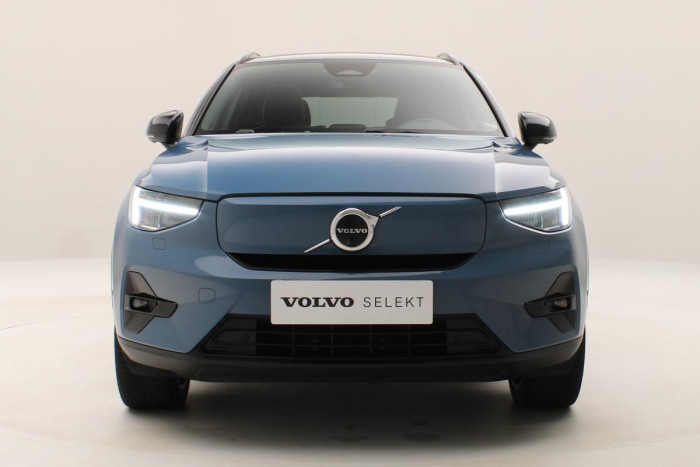 Volvo C40 AWD ULTIMATE Twin REZERVACE