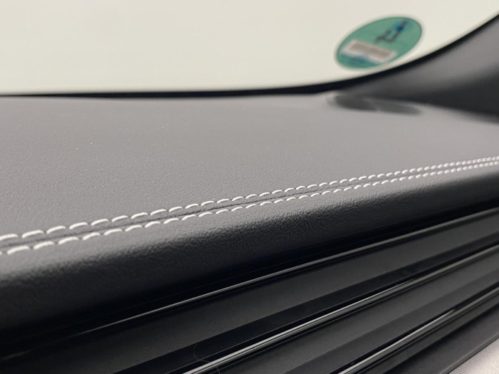 Jaguar F-Pace P250 R-DYNAMIC SE AWD AUT 2.0 Dynamic SE