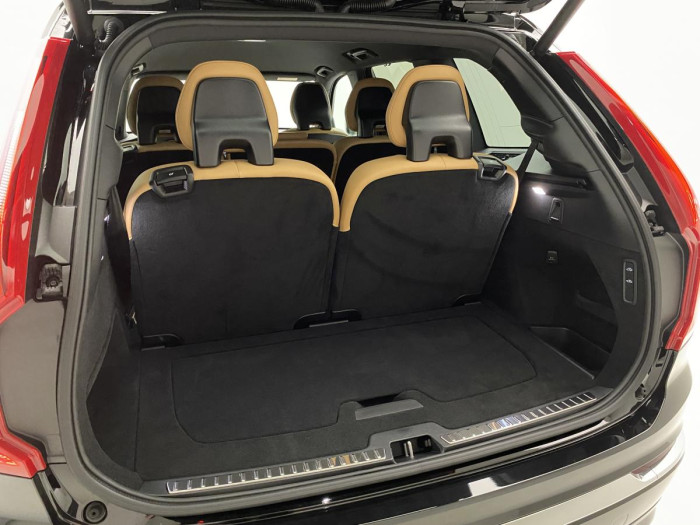 Volvo XC90 B5 AWD AUT BRIGHT PLUS 7-míst