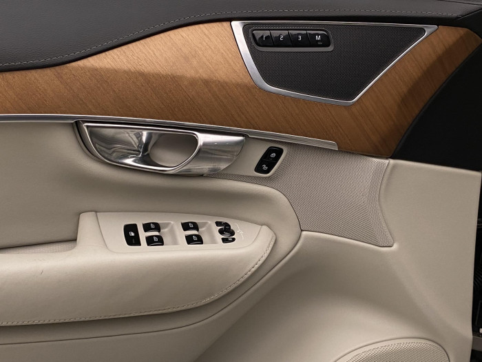 Volvo XC90 B5 AWD INSCRIPTION AUT CZ