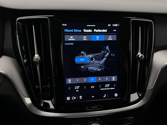 Volvo V60 CC B5 AWD PLUS BRIGHT AUT