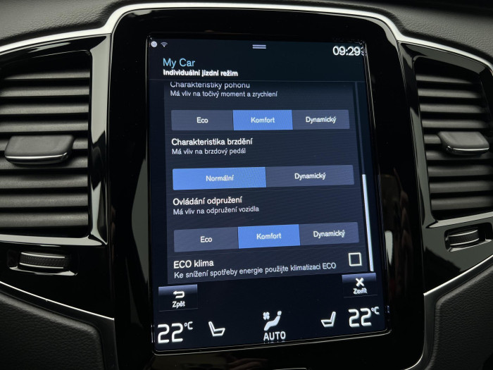 Volvo XC90 B5 AWD R-DESIGN 7MÍSTNÁ AUT