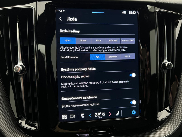 Volvo XC60 T6 AWD RECHARGE PLUS DARK AUT