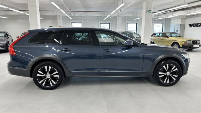 Volvo V90 CROSS COUNTRY D4 REZERVACE 2.0 d