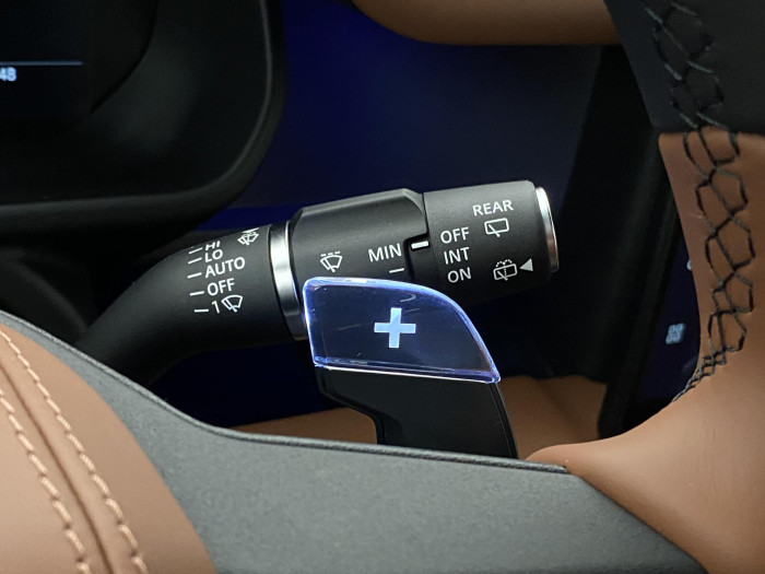 Land Rover Defender P635 OCTA AWD AUT