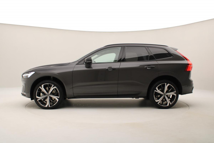 Volvo XC60 B4 AWD DARK ULTIMATE CZ 1.maj