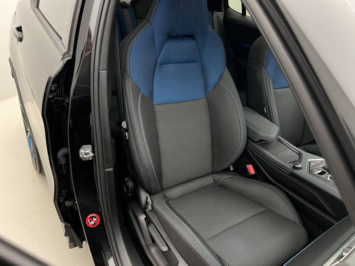 Lynk & Co 01 PHEV DCT AUT 1.maj.