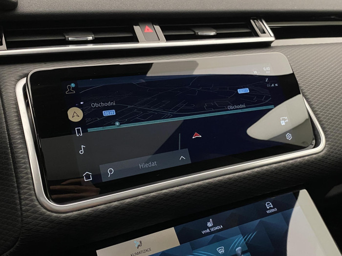 Land Rover Range Rover Velar D200 R-DYNAMIC SE REZERVACE 2.0 d Dynamic SE