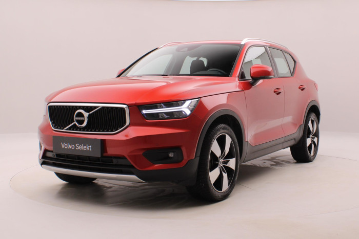 Volvo XC40 B4 AWD MOMENTUM AUT CZ 2.0 Momentum