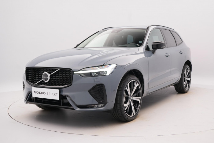 Volvo XC60 B4 AWD ULTIMATE DARK 1.maj.