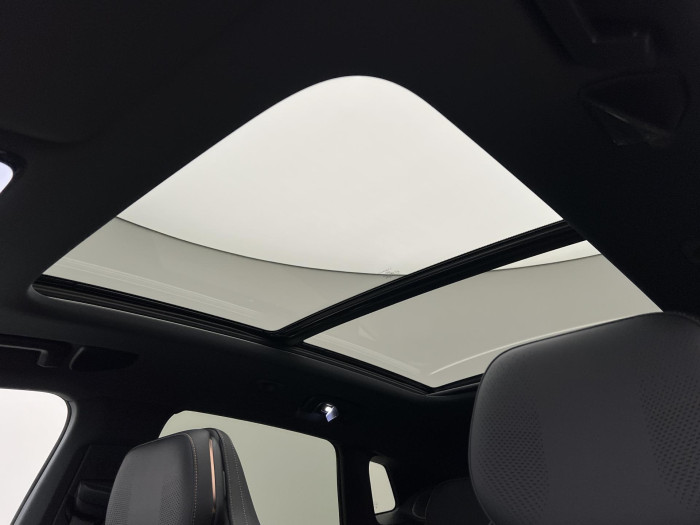 Lynk & Co 08 MORE PHEV