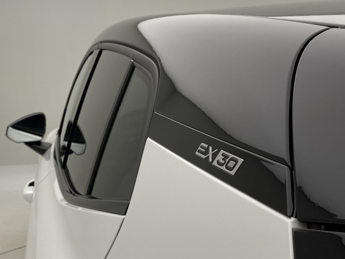 Volvo EX30 PURE ELECTRIC RECHAR. PLUS RWD