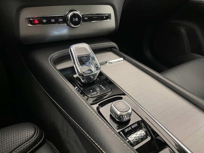 Volvo XC90 B5 AWD INSCRIPTION AUT CZ 7m