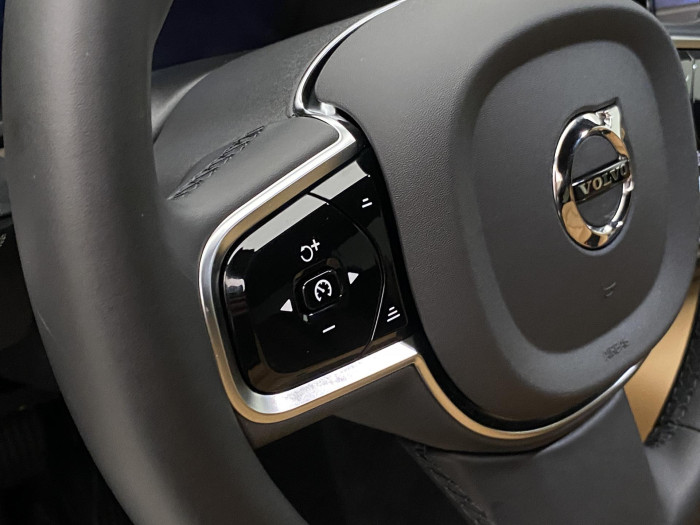 Volvo V90 T6 AWD PLUS BRIGHT REZERVACE