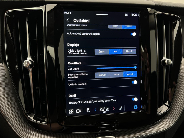 Volvo XC60 B4 AWD PLUS DARK AUT 1.maj.