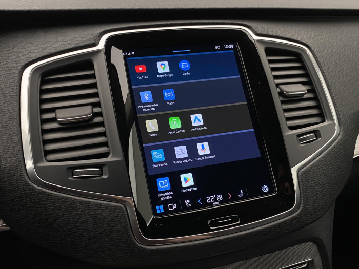 Volvo XC90 T8 AWD RECHARGE CORE 7míst