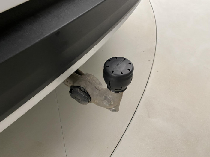 Volvo XC40 B4 AWD MOMENTUM REZERVACE 2.0 Momentum
