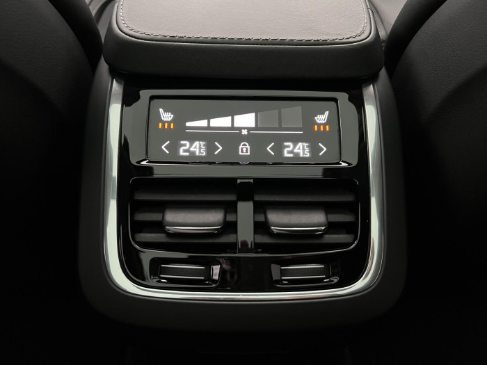 Volvo V90 CC D5 AWD PRO AUT 1.maj. 2.0 d CC CC