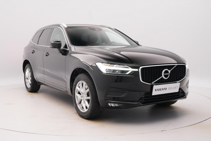 Volvo XC60 D4 AWD MOMENTUM REZERVACE 2.0 d Momentum