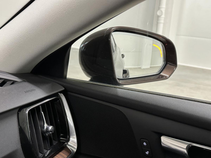Volvo V60 D3 MOMENTUM REZERVACE 2.0 d Momentum