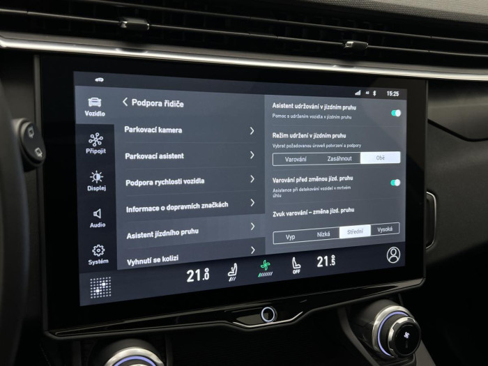 Lynk & Co 01 PHEV DCT 1.maj.