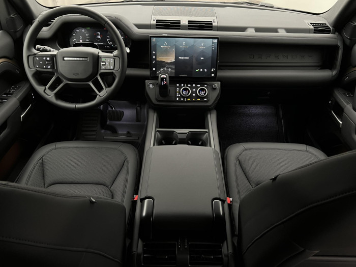 Land Rover Defender 110 D250 X-DYNAMIC SE AWD Aut 3.0 d Dynamic SE