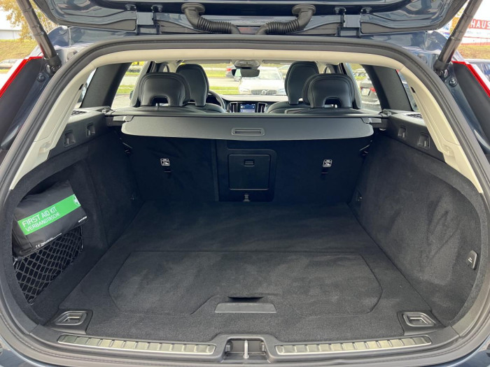 Volvo V60 B4 ULTIMATE BRIGHT Aut 1.maj.