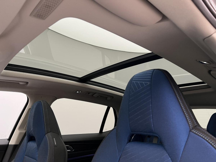 Lynk & Co 01 PHEV DCT 1.maj.