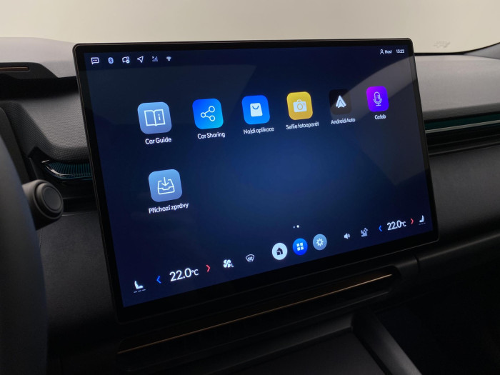 Lynk & Co 08 MORE PHEV